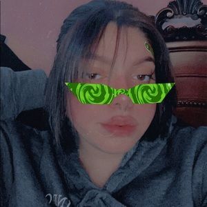 Meet your Posher, Zoe